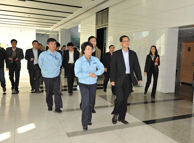 上海市知识产权局局长吕国强对海立知识产权工作进行调研