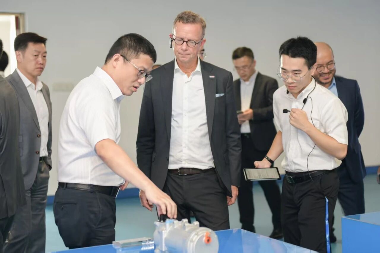 解码全球丨深化战略合作